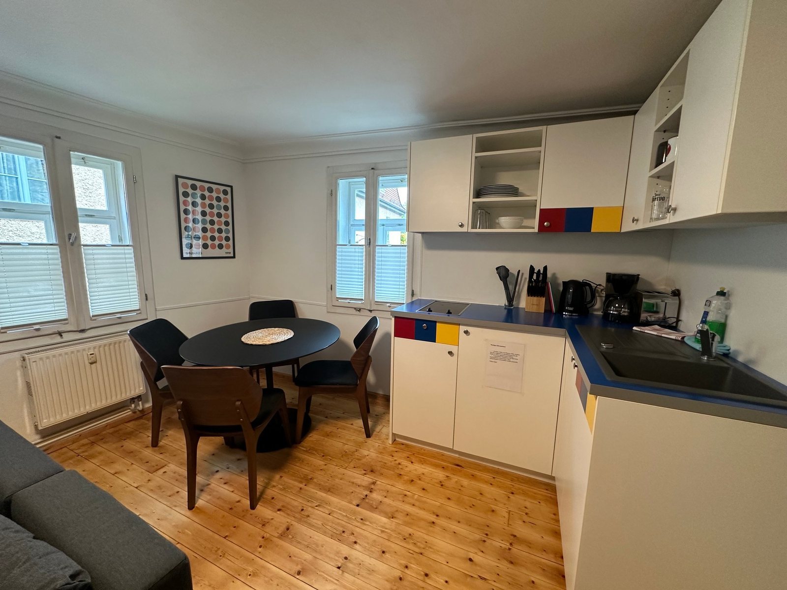 Bauhaus-Apartment · Hauptansicht